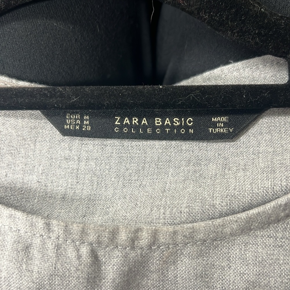 Zara Basic brand long sleeve shirt with soft gray body and white cotton sleeves - Picture 5 of 5